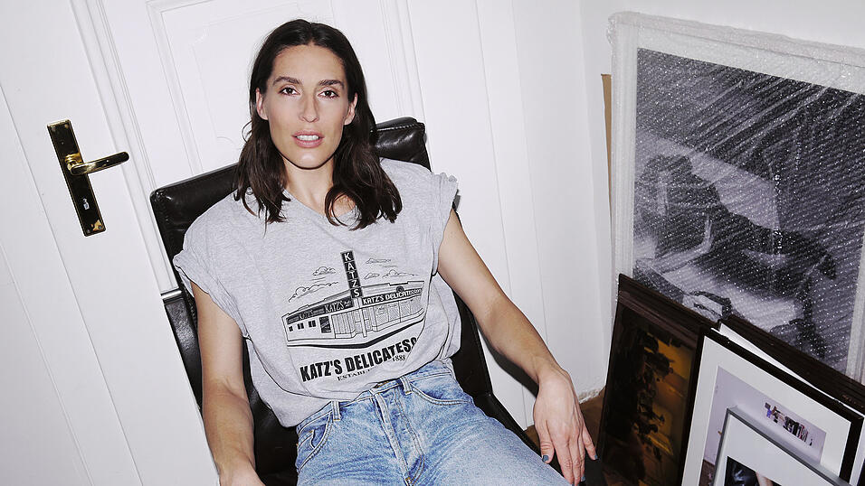 Andrea Petkovic lebt in Darmstadt und, das T-Shirt liefert einen dezenten Hinweis, New York.