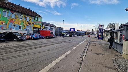 Ein Zeuge hatte in einer Januarnacht drei maskierte M&auml;nner in der Straubinger Stra&szlig;e in Landau beobachtet. (Archivfoto)