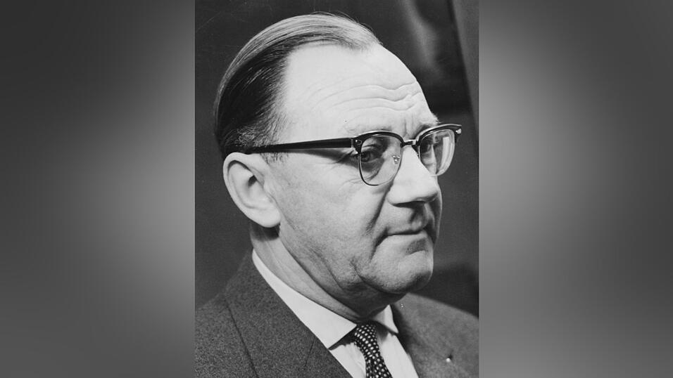 Dr. Helmut Segl war, wie schon sein Vater vor ihm, unter anderem zweiter B&uuml;rgermeister der Stadt.