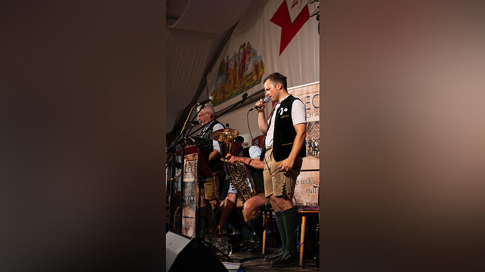 Die Partybilder vom Mittwoch, 12. August, aus dem Festzelt Greindl. Die Partybilder vom Mittwoch, 12. August, aus dem Festzelt Greindl.