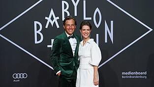 Volker Bruch und Liv Lisa Fries spielen die «Babylon Berlin»-Hauptrollen. (Archivbild von 2022) Volker Bruch und Liv Lisa Fries spielen die «Babylon Berlin»-Hauptrollen. (Archivbild von 2022)