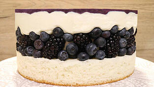 So sieht der fertige Waldbeer-Cheesecake aus.