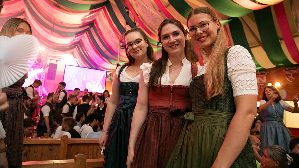 Die Partybilder vom Samstag, 16. August, aus dem Festzelt Weckmann. Die Partybilder vom Samstag, 16. August, aus dem Festzelt Weckmann.