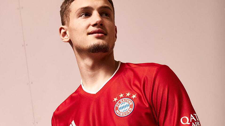 In diesem Trikot wird der FC Bayern in der kommenden Saison zu Hause auflaufen.