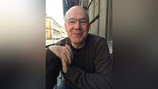 Dr. Dr. phil. Martin Dornberg ist Facharzt für Psychosomatische Medizin und Psychotherapie. Dr. Dr. phil. Martin Dornberg ist Facharzt für Psychosomatische Medizin und Psychotherapie.