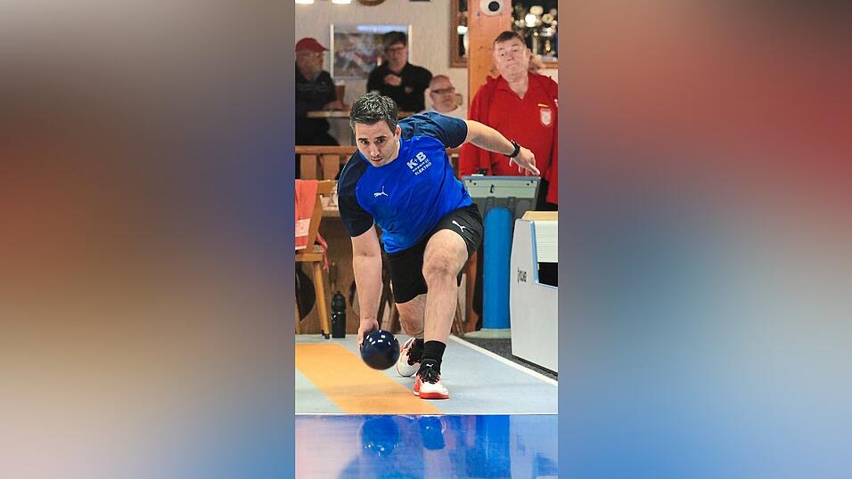 Mathias Weber spielt mit 660 Kegeln die Tagesbestleistung.