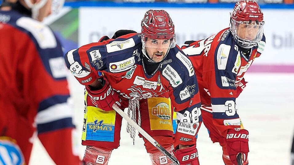 Marcel Pfänder - hier mit kurzer Bartpracht - und die DSC-Defensive waren gegen Lindau gefordert.