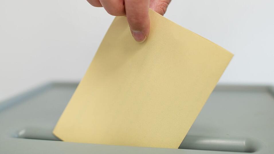 In Bachhagel in Schwaben musste erneut der Gemeinderat gewählt werden. (Symbolbild) In Bachhagel in Schwaben musste erneut der Gemeinderat gewählt werden. (Symbolbild)