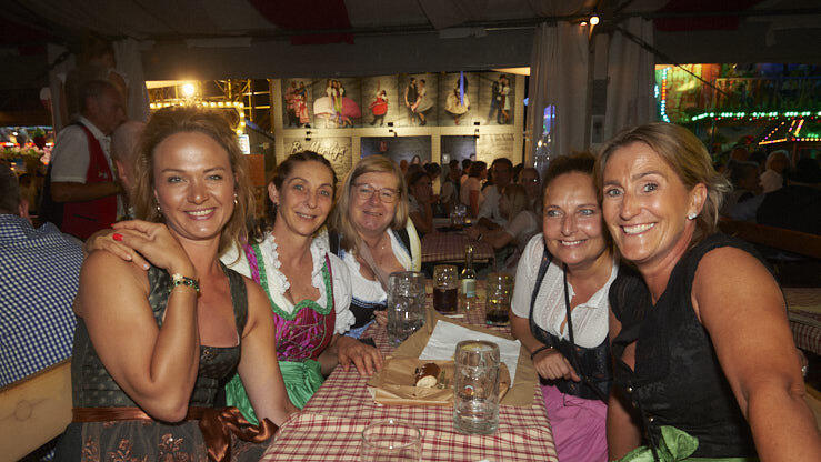 Die Partybilder vom Freitag, 15. August, aus dem Festzelt Lechner. Die Partybilder vom Freitag, 15. August, aus dem Festzelt Lechner.