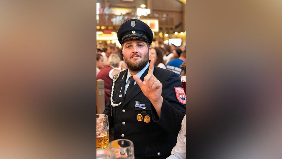 Die Partybilder vom Freitag, 7. August, aus dem Festzelt Krönner. Die Partybilder vom Freitag, 7. August, aus dem Festzelt Krönner.