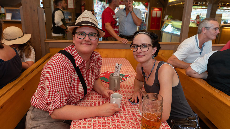 Die Partybilder vom Montag, 21. August 2023, aus dem Festzelt Krönner. Die Partybilder vom Montag, 21. August 2023, aus dem Festzelt Krönner.