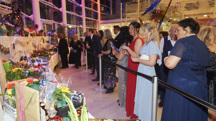 Mit dem SPD-Ball wurde am Samstag die Ballsaison in Straubing eröffnet. Mit dem SPD-Ball wurde am Samstag die Ballsaison in Straubing eröffnet.