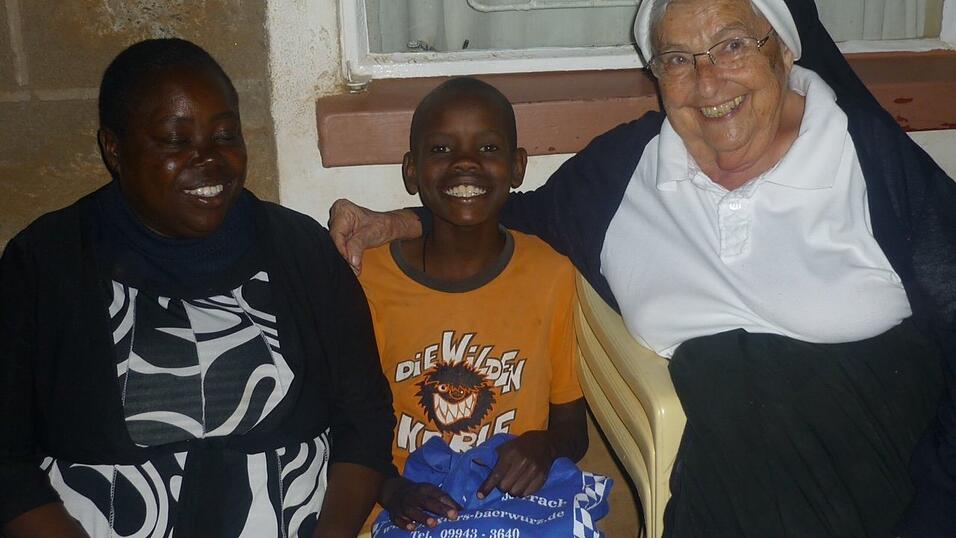 Die Dominikanerin Schwester Luise Radlmeier ist am Sonntagabend in der kenianischen Hauptstadt Nairobi verstorben. Die Dominikanerin Schwester Luise Radlmeier ist am Sonntagabend in der kenianischen Hauptstadt Nairobi verstorben.