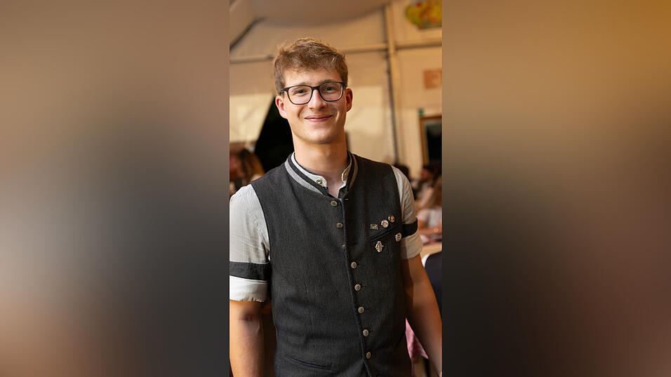 Die Partybilder vom Dienstag, 11. August, aus dem Festzelt Greindl. Die Partybilder vom Dienstag, 11. August, aus dem Festzelt Greindl.