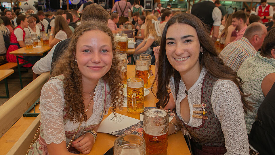 Die Partybilder von Freitag, 19. August 2022, aus dem Festzelt Nothaft.