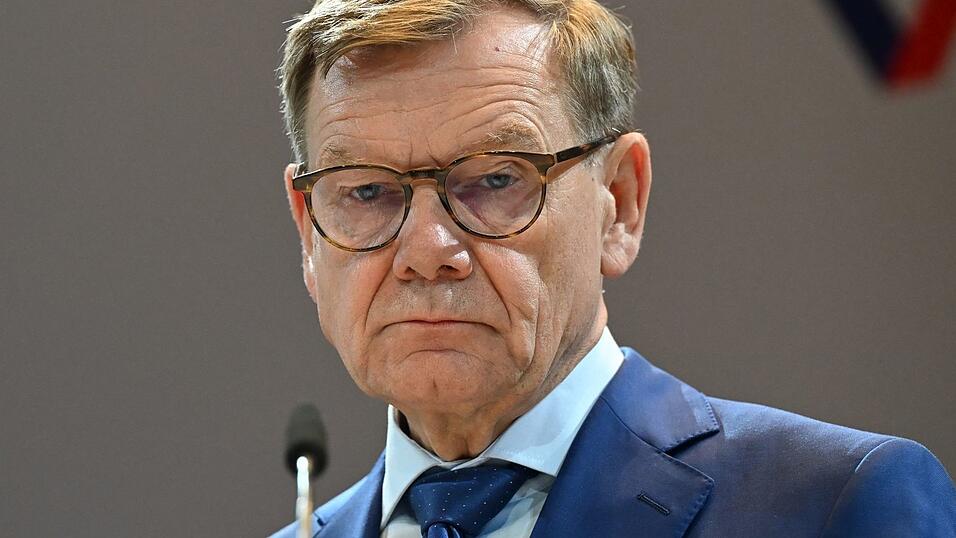 Außenminister Johann Wadephul (CDU) sieht die angekündigte Schließung der Goethe-Institute in Russland als Verlust für die gegenseitigen Beziehungen. Außenminister Johann Wadephul (CDU) sieht die angekündigte Schließung der Goethe-Institute in Russland als Verlust für die gegenseitigen Beziehungen.