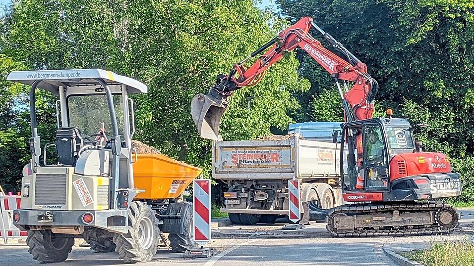 Und auch in der Kurve der Steinfeldstraße ging nichts mehr. Und auch in der Kurve der Steinfeldstraße ging nichts mehr.