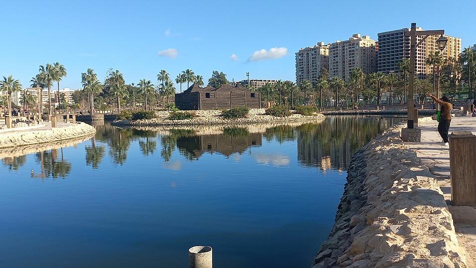 Die malerische Küstenstadt Alexandria.