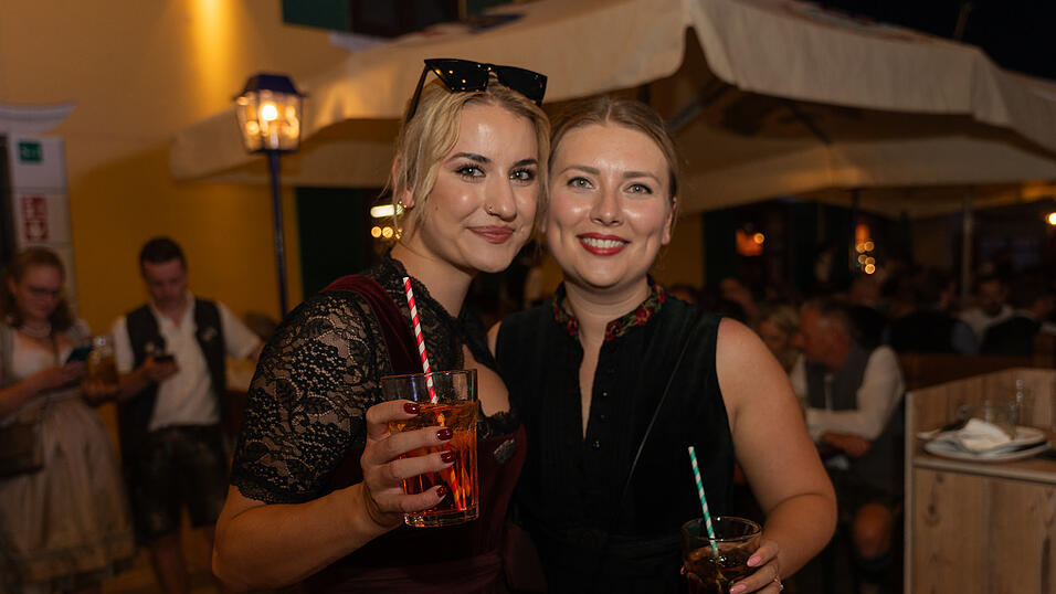 Die Partybilder vom Freitag, 11. August 2023, aus dem Festzelt Reisinger. Die Partybilder vom Freitag, 11. August 2023, aus dem Festzelt Reisinger.