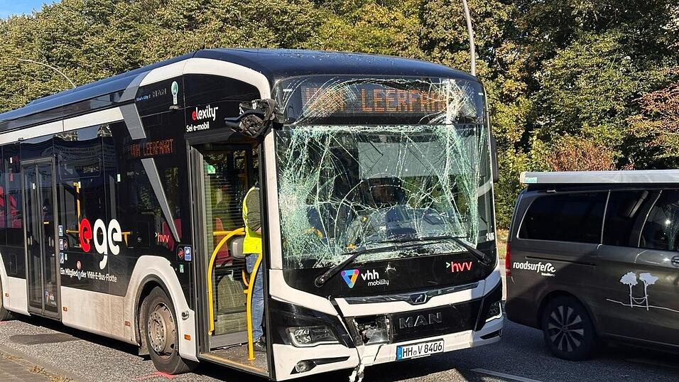 Mehrere Menschen wurden verletzt. Mehrere Menschen wurden verletzt.