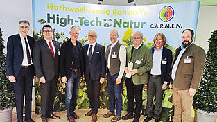 Eröffneten das CARMEN-Forum (v.l.): Dr. Werner Ortinger und Roland Spiller vom Landwirtschaftsministerium, Oberbürgermeister Markus Pannermayr, Dr. Klaus-Peter Potthast (Vorstandsvorsitzender CARMEN), Ely Eibisch (Stellvertretender CARMEN-Vorstandsvorsitzender), Landrat Josef Laumer, Edmund Langer (Geschäftsführer CARMEN) und Christian Kaul vom Waldbesitzerverband. Eröffneten das CARMEN-Forum (v.l.): Dr. Werner Ortinger und Roland Spiller vom Landwirtschaftsministerium, Oberbürgermeister Markus Pannermayr, Dr. Klaus-Peter Potthast (Vorstandsvorsitzender CARMEN), Ely Eibisch (Stellvertretender CARMEN-Vorstandsvorsitzender), Landrat Josef Laumer, Edmund Langer (Geschäftsführer CARMEN) und Christian Kaul vom Waldbesitzerverband.
