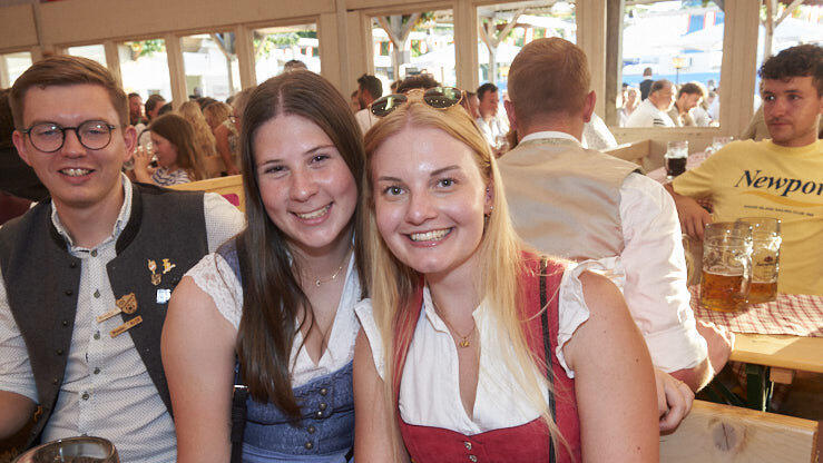 Die Partybilder vom Mittwoch, 13. August, aus dem Festzelt Lechner. Die Partybilder vom Mittwoch, 13. August, aus dem Festzelt Lechner.