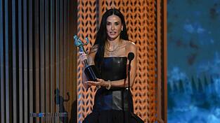 Demi Moore hat den SAG-Award als beste Hauptdarstellerin gewonnen.
