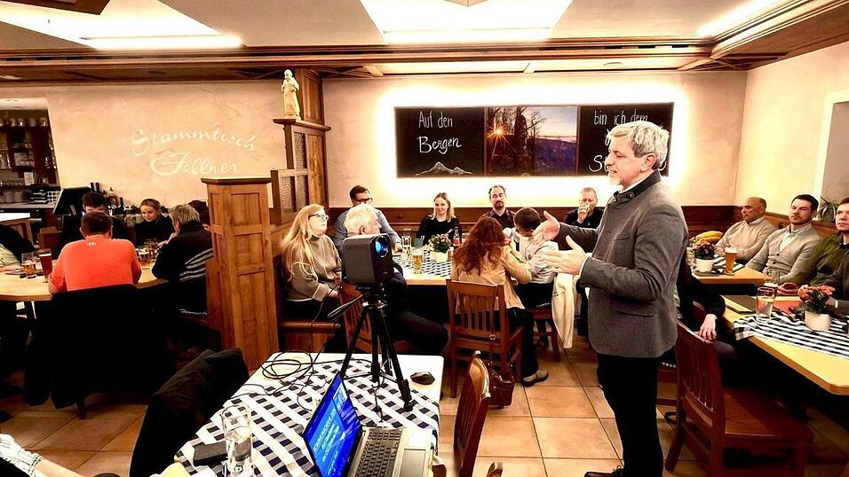 &Uuml;ber 30 Millionen Euro wurden in den vergangenen Jahren in Furth investiert, wof&uuml;r man rund 25 Millionen Euro an Zusch&uuml;ssen bekam: Eine von mehreren Leistungen, die Sandro Bauer, der auch nach dem 8. M&auml;rz B&uuml;rgermeister von Furth im Wald bleiben m&ouml;chte, in seinem R&uuml;ckblick nannte.