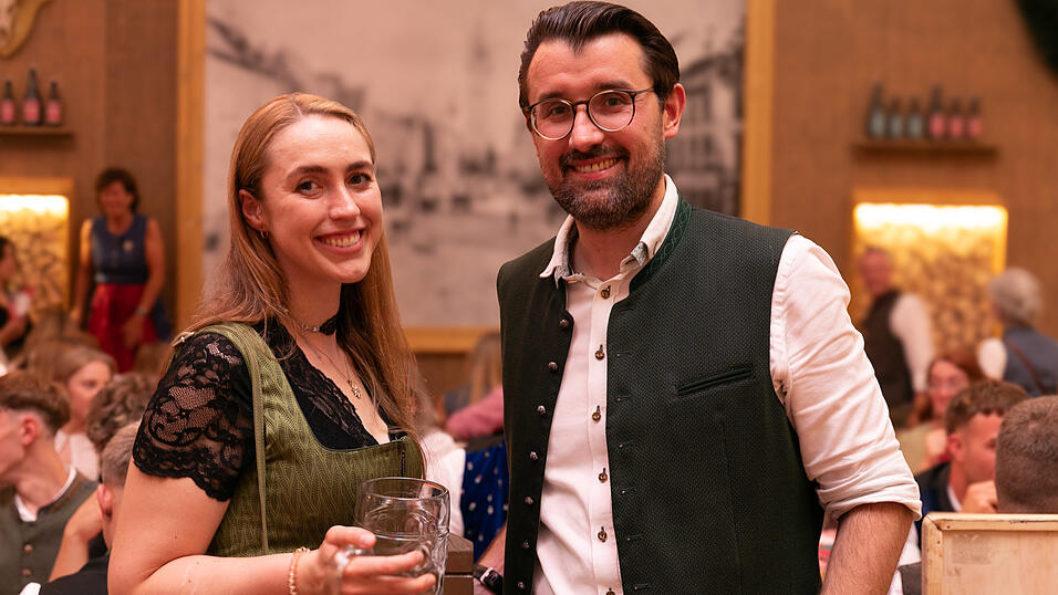 Die Partybilder vom Samstag, 9. August, aus dem Festzelt Krönner. Die Partybilder vom Samstag, 9. August, aus dem Festzelt Krönner.