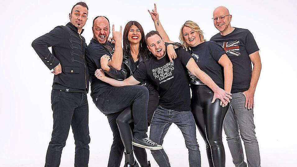 Headless im Jahr 2025, das sind (von links) Florian Baumann, Bernd Jungwirth, Sara Bichlmaier, Chris Schweiger, Diana Jungwirth und Markus Bergmeier