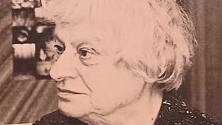 Die vor allem als Kinderbuchautorin bekannt gewordene Marina Thudichum (1906-1990) in ihrem 80. Lebensjahr.