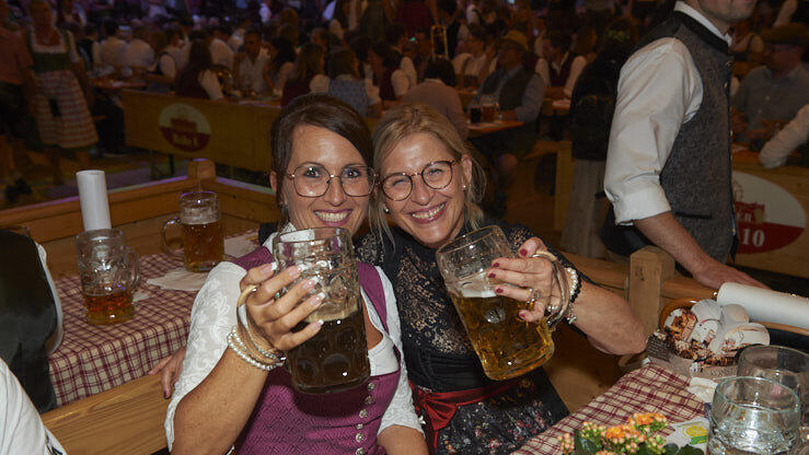 Die Partybilder vom Freitag, 12. August 2022, aus dem Festzelt Lechner.
