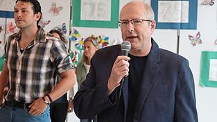 Markus Gruber stellt sich den Schülern und Eltern der fünften Klassen vor. Markus Gruber stellt sich den Schülern und Eltern der fünften Klassen vor.