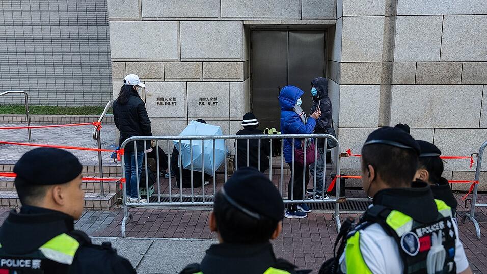 Das Verfahren gegen Jimmy Lai hatte auch im Ausland für großes Aufsehen gesorgt. Das Verfahren gegen Jimmy Lai hatte auch im Ausland für großes Aufsehen gesorgt.