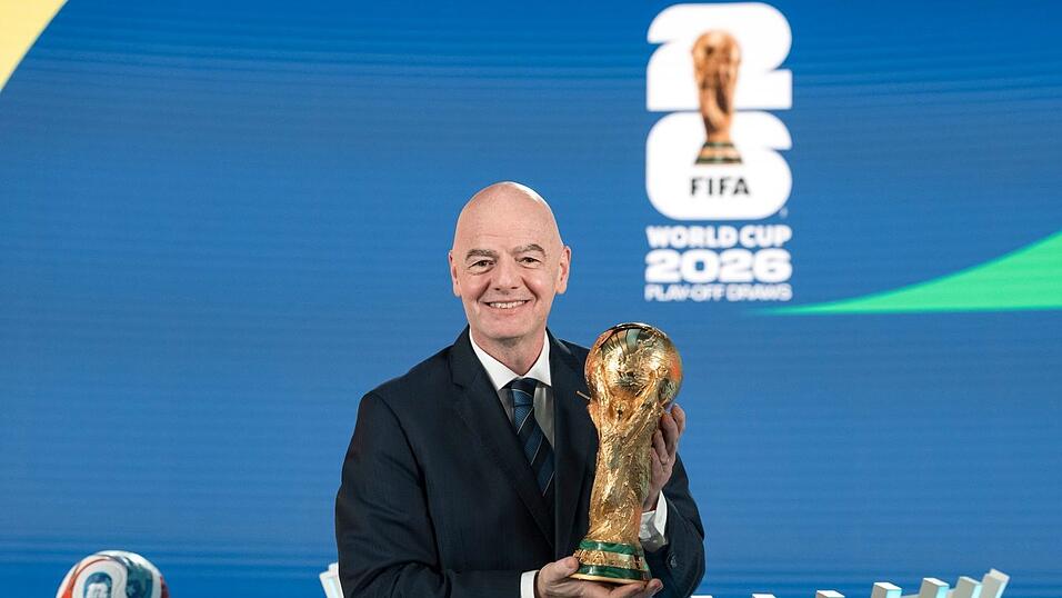 Gianni Infantino zeigt sich gl&uuml;cklich &uuml;ber die Zahl der Ticketanfragen f&uuml;r die WM. (Archivbild)