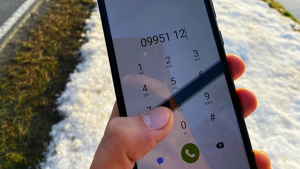 Telefonieren und Datenempfang mit dem Handy: Bislang in Wildthurn ein Problem, doch bald soll sich das ändern. Telefonieren und Datenempfang mit dem Handy: Bislang in Wildthurn ein Problem, doch bald soll sich das ändern.