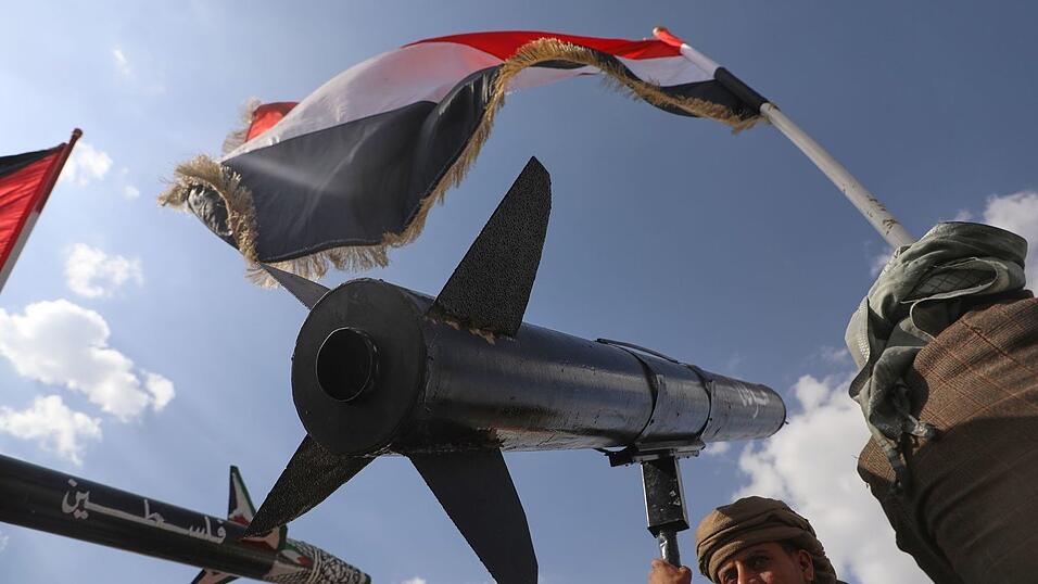 Für die Huthi bestimmte Waffen aus dem Iran sollen Beobachtern zufolge über den Seeweg in den Jemen geschmuggelt werden. (Archivbild) Für die Huthi bestimmte Waffen aus dem Iran sollen Beobachtern zufolge über den Seeweg in den Jemen geschmuggelt werden. (Archivbild)