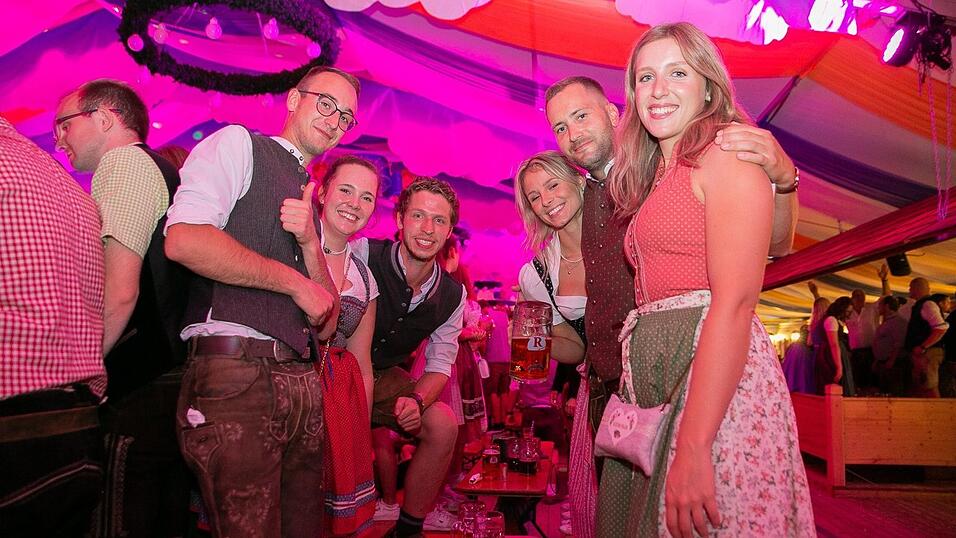 Die Partybilder vom Freitag, 12. August 2022, aus dem Festzelt Reisinger.