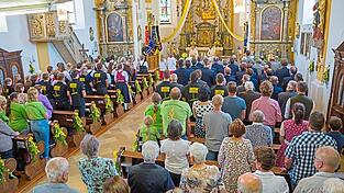 Voll besetzt war die Kirche St. Margaretha beim Patrozinium, bei dem auch der 300. Geburtstag der Pfarrkirche gefeiert wurde. Voll besetzt war die Kirche St. Margaretha beim Patrozinium, bei dem auch der 300. Geburtstag der Pfarrkirche gefeiert wurde.
