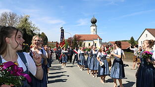 Die Festdamen vom Jubelverein hatten ordentlich Spa&szlig;.