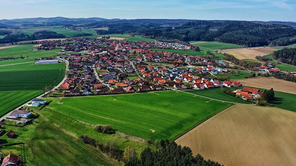 Mit der &ouml;ffentlichen Bekanntmachung tritt der Bebauungsplan f&uuml;r das neue Baugebiet Am Glockenhof&nbsp;im Schorndorfer Norden nun rechtsverbindlich in Kraft. 30 Parzellen sind vorgesehen.
