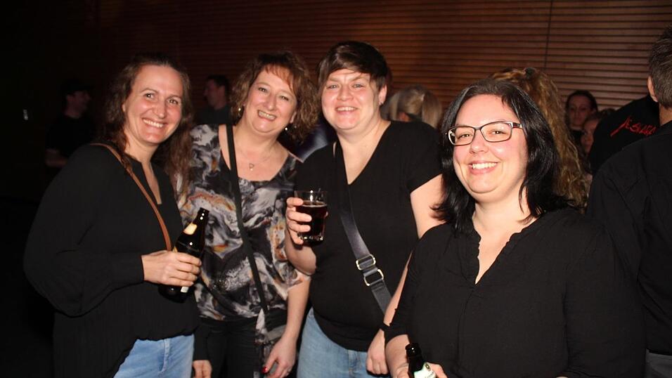 Auf der Eskara &Uuml;30-Party in Essenbach war wieder viel los.