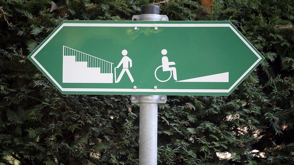 Ein weiterer Schritt für weniger Ausgrenzung: Der Aktionsplan Inklusion soll bestehende Angebote optimieren, neue ins Leben rufen und die Region Landshut zukünftig inklusiver machen. Ein weiterer Schritt für weniger Ausgrenzung: Der Aktionsplan Inklusion soll bestehende Angebote optimieren, neue ins Leben rufen und die Region Landshut zukünftig inklusiver machen.