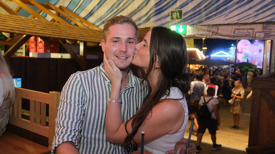 Die Partybilder vom Mittwoch, 16. August 2023, aus dem Festzelt Wenisch. Die Partybilder vom Mittwoch, 16. August 2023, aus dem Festzelt Wenisch.