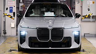 Die neue BMW 7er-Modellreihe wird im Werk Dingolfing gefertigt. Die neue BMW 7er-Modellreihe wird im Werk Dingolfing gefertigt.