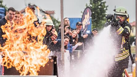 In Cham messen sich Atemschutzgeräteträger bei der FireFit Championships In Cham messen sich Atemschutzgeräteträger bei der FireFit Championships