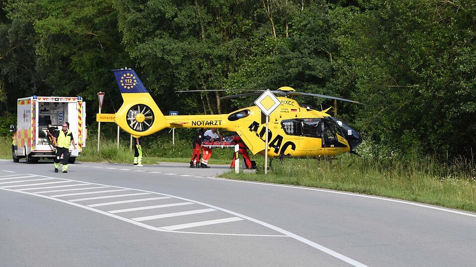 Bei dem Unfall verletzten sich drei Personen, einschließlich der Unfallverursacherin.