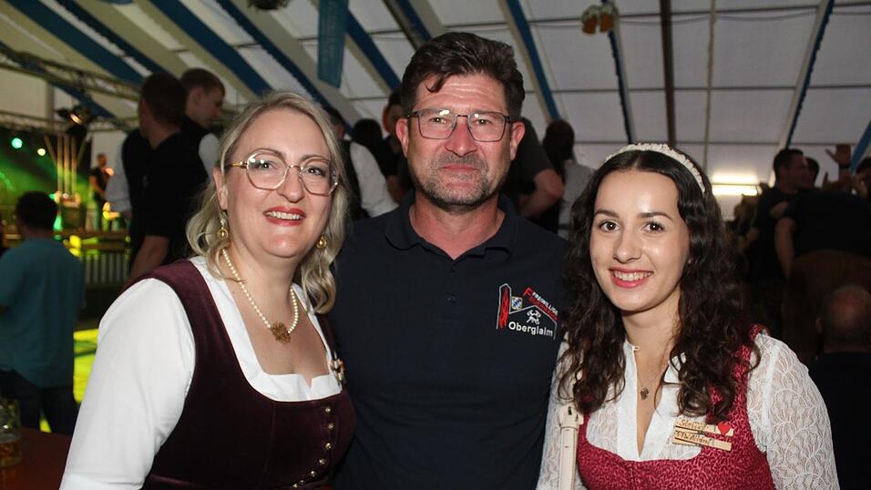 Zur Musik von Headless wurde ausgelassen gefeiert.