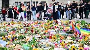 Beim Terroranschlag am Berliner CSD wurde eine Frau get&ouml;tet und zahlreiche Menschen verletzt.