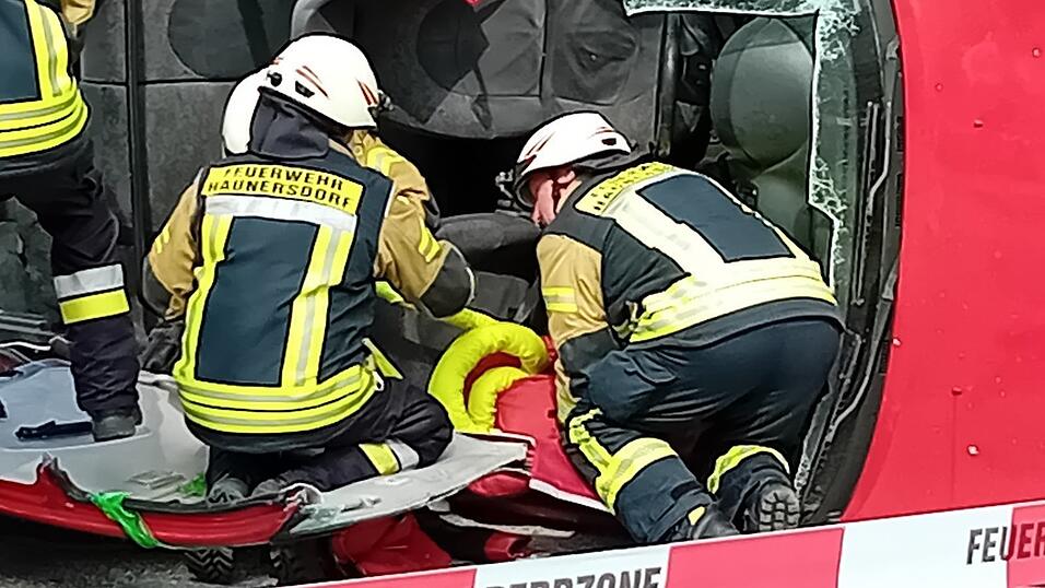 Eine Person musste geborgen werden.